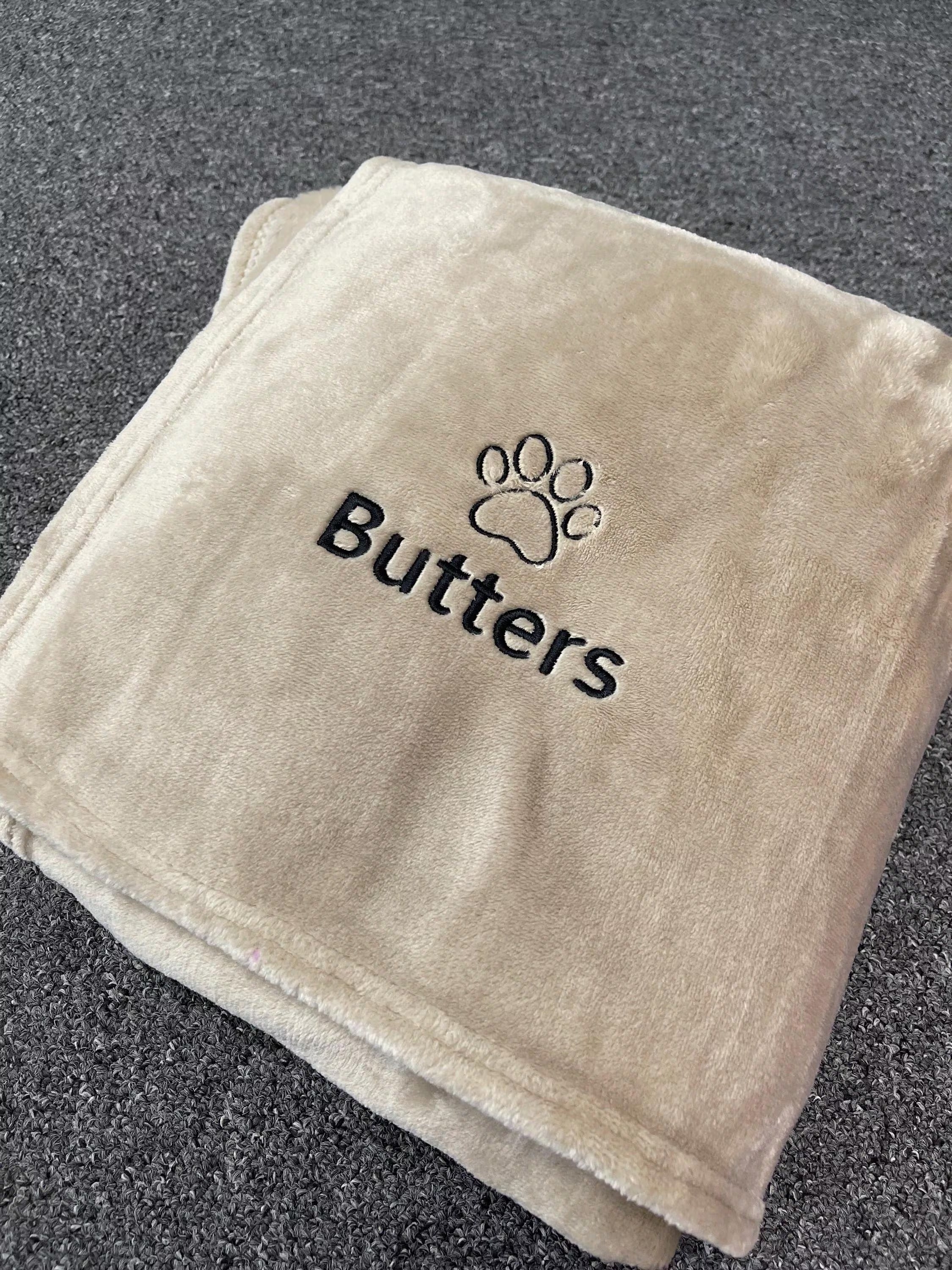 Personalised Dog Blanket with Name & Paw | Embroidered Fleece – Grey or Camel