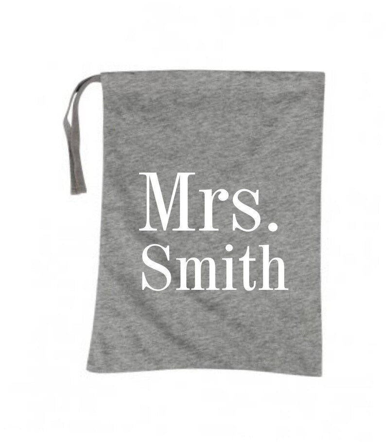 Personalised Custom Ladies/Womens Mrs Surname Pyjama Set In Bag