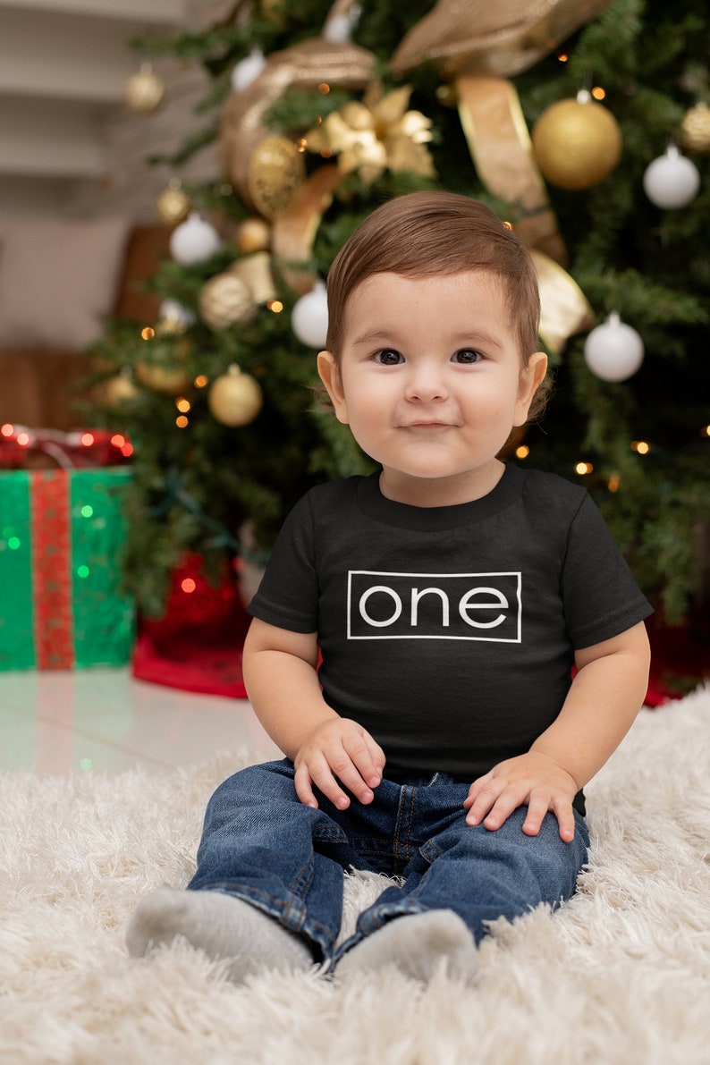 ONE 1st Birthday Kids T-shirt Des2